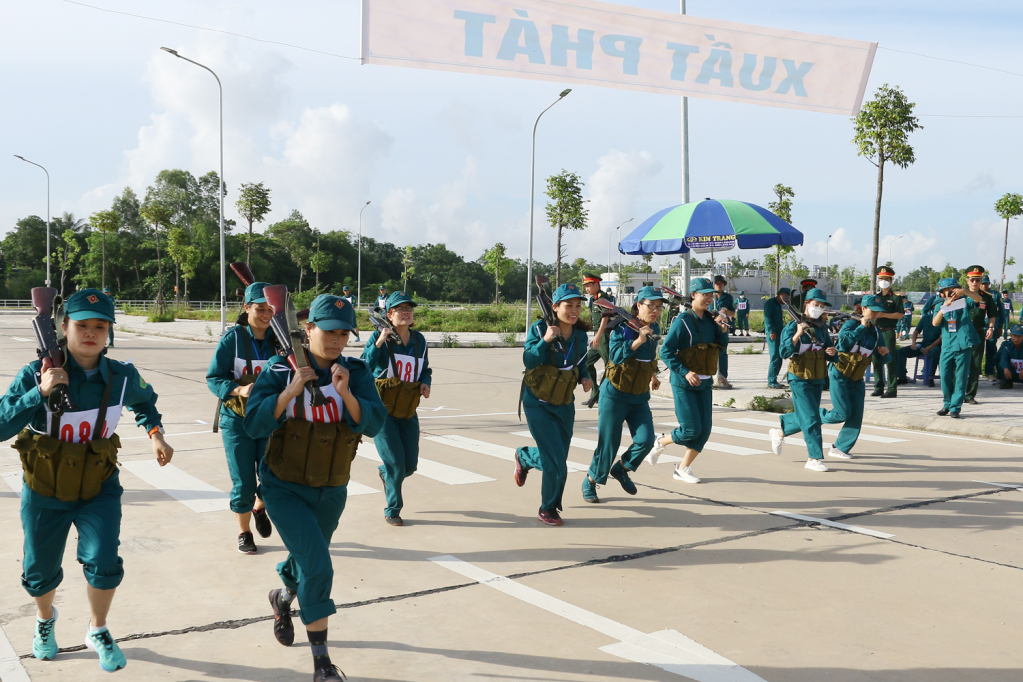 Sôi nổi Hội thao Trung đội dân quân cơ động Huyện Ba Chẽ năm 2022